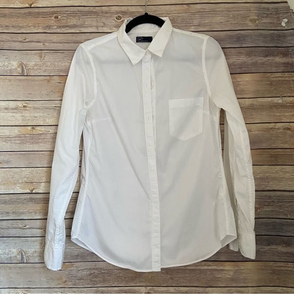 GAP Shirt Women Medium Modern Button Down White Long Sleeve Casual Preppy - Picture 1 of 7